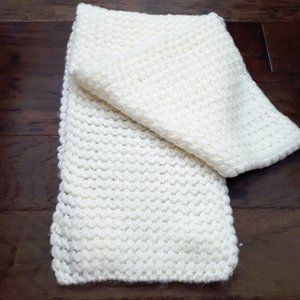 Le Chateau Ivory Knit Winter Scarf NWT